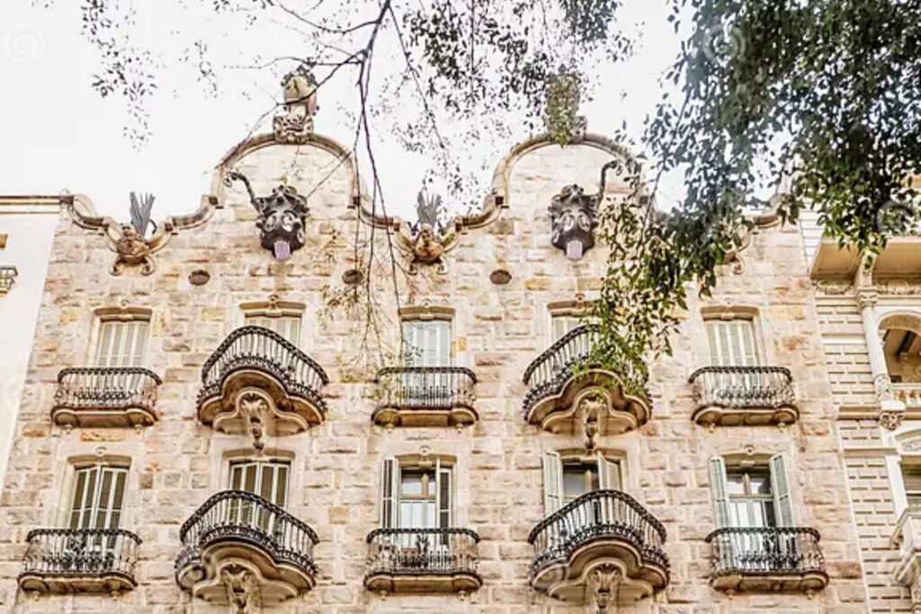 Façade with balconies and ornaments of Casa Bonaventura Ferrer.